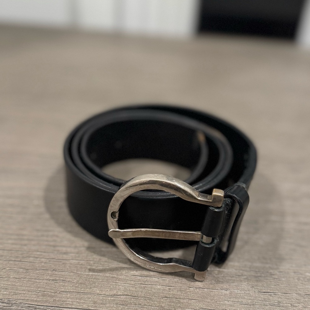 Men’s Feragamo belt size 36